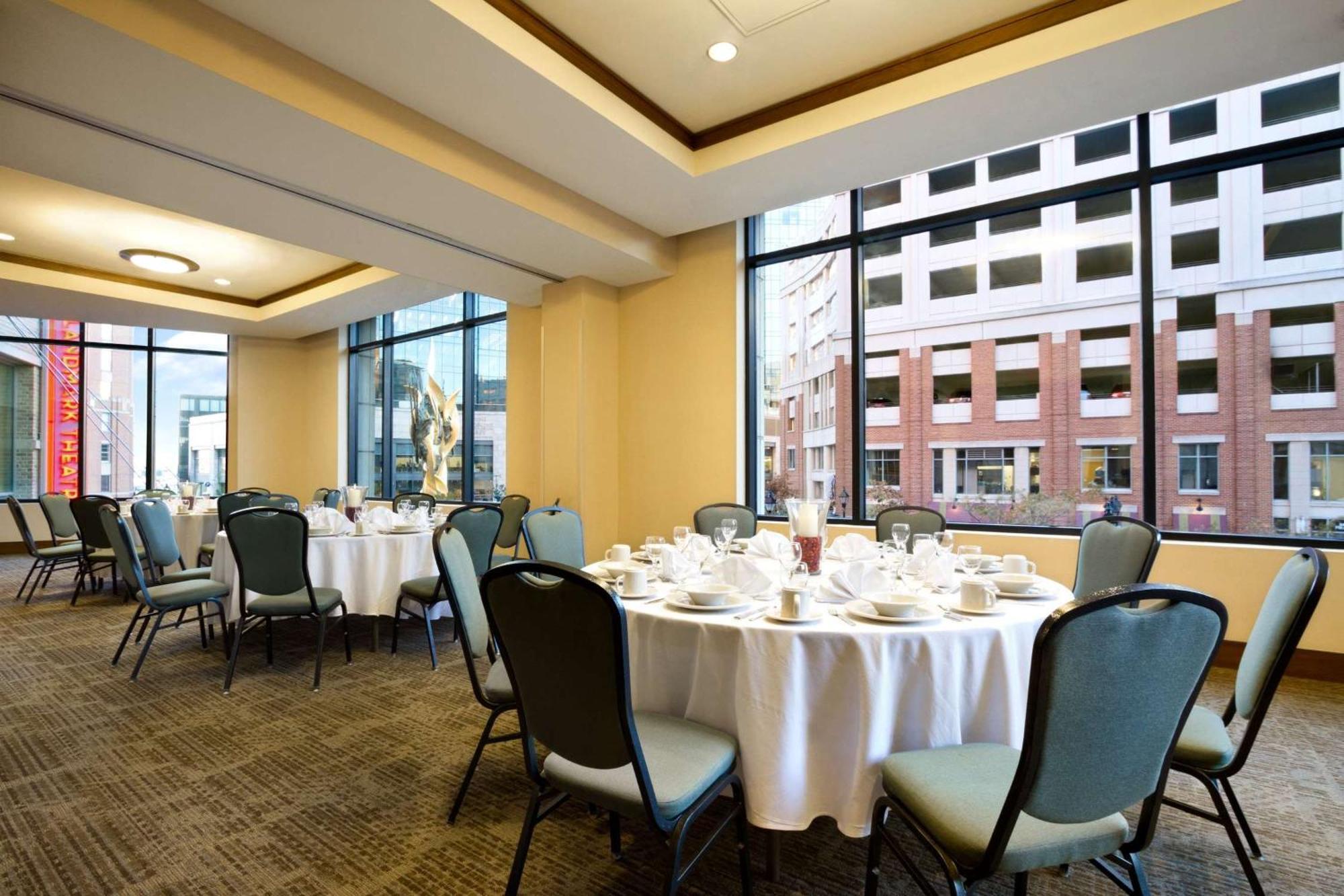 Homewood Suites By Hilton Baltimore Exterior photo